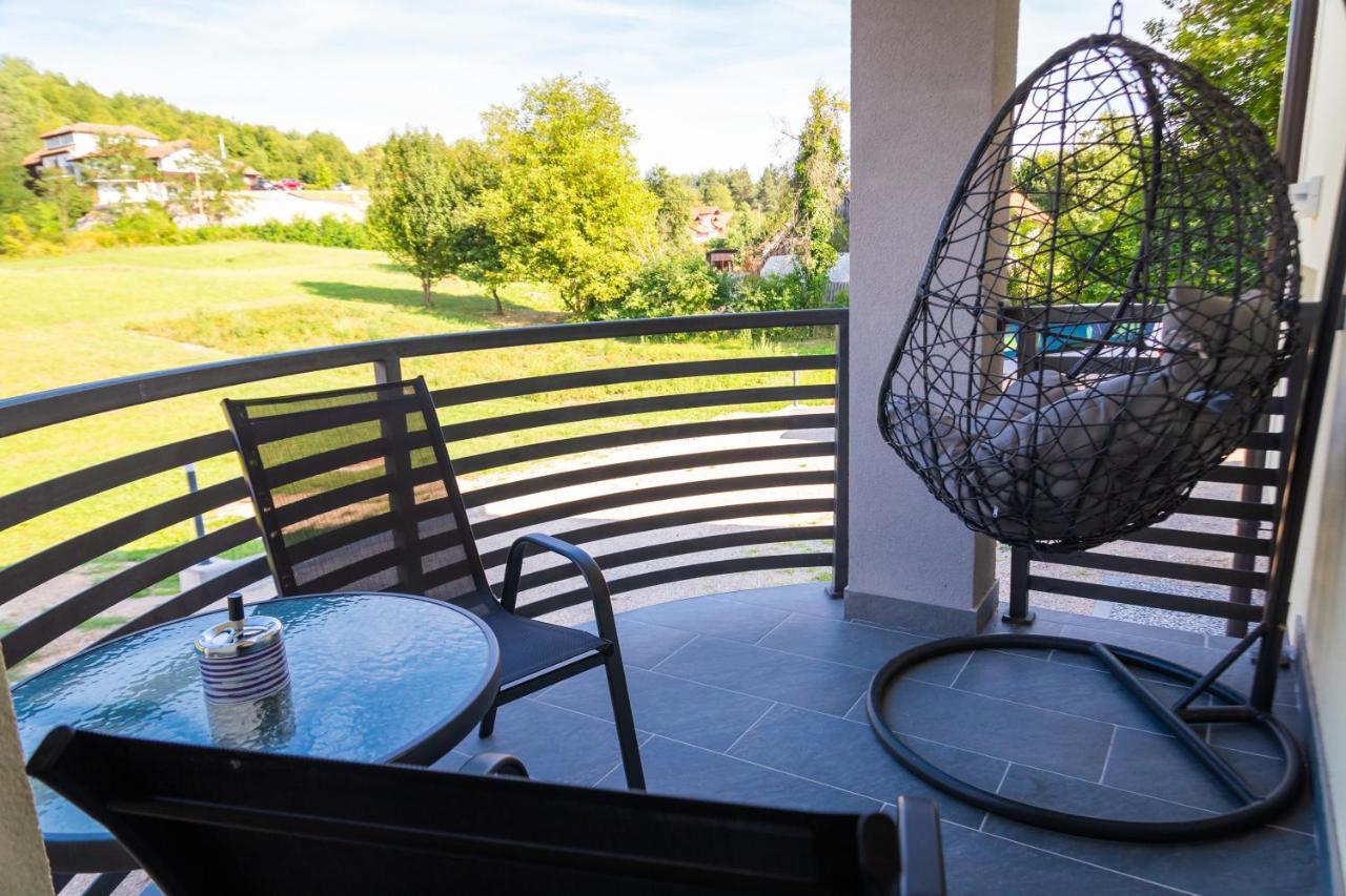 Apartmani Leptir Раковица Экстерьер фото