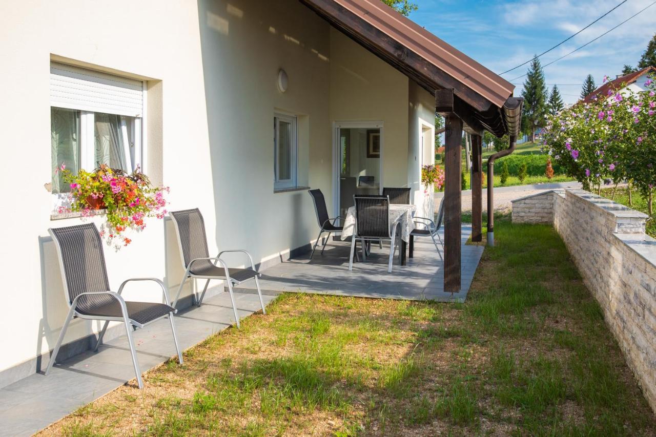 Apartmani Leptir Раковица Экстерьер фото