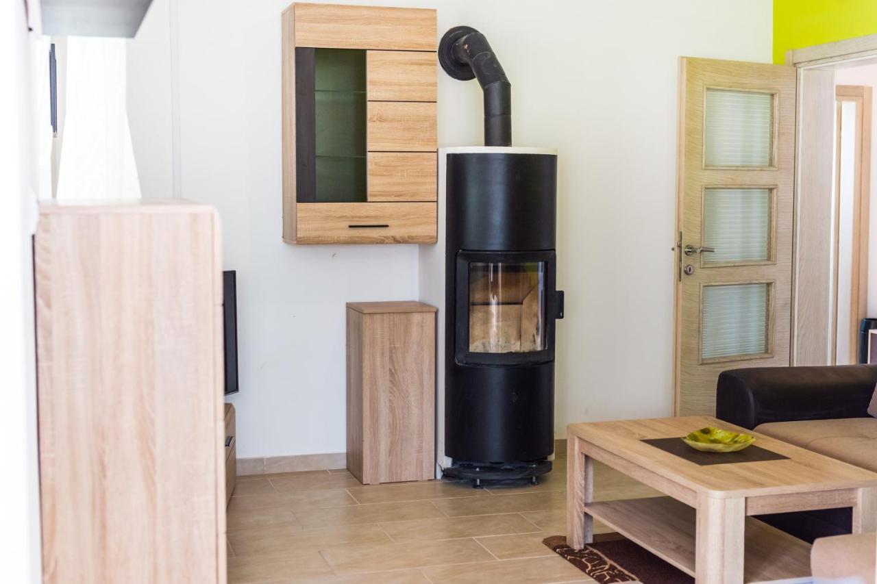 Apartmani Leptir Раковица Экстерьер фото