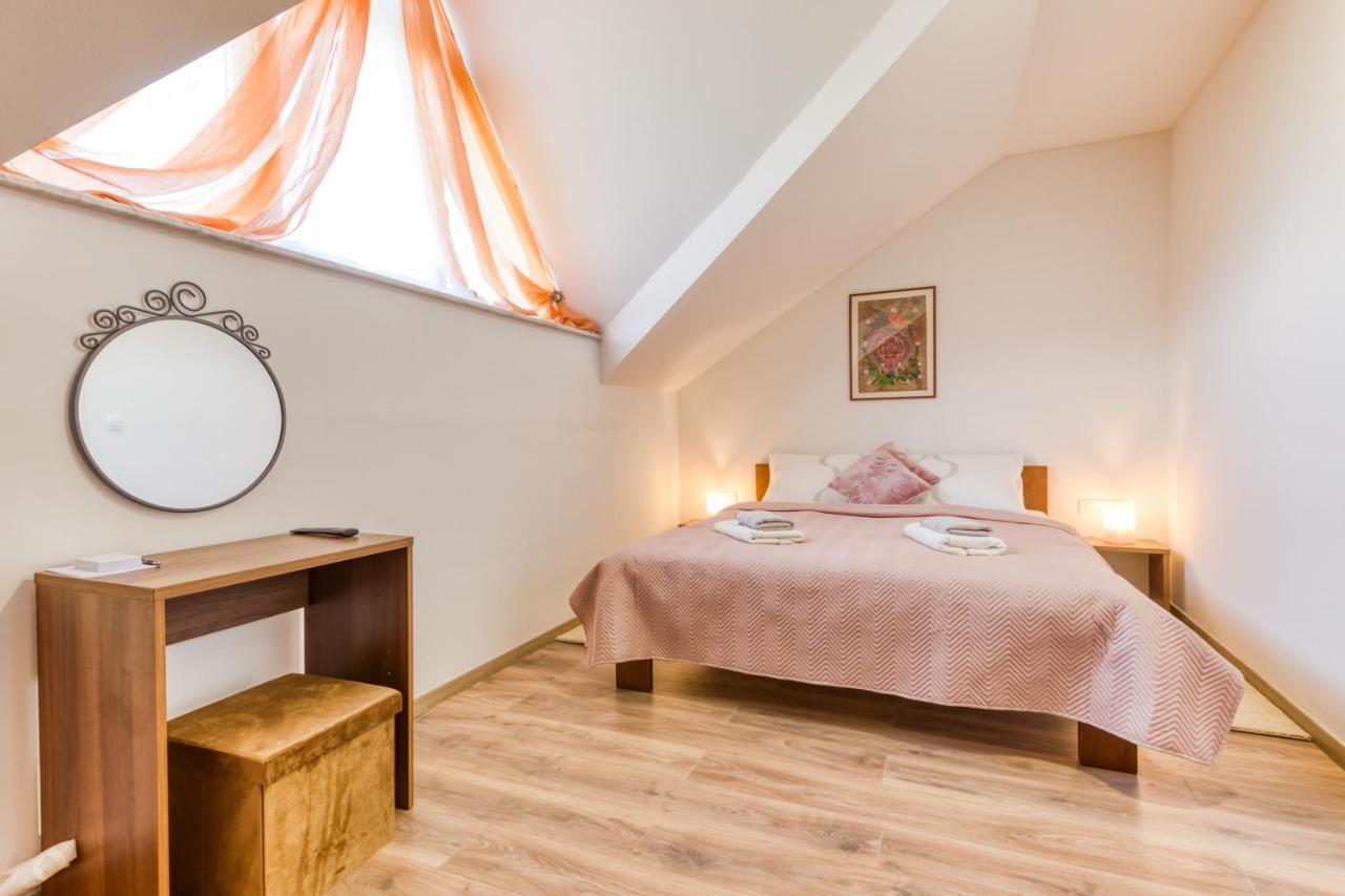 Apartmani Leptir Раковица Экстерьер фото