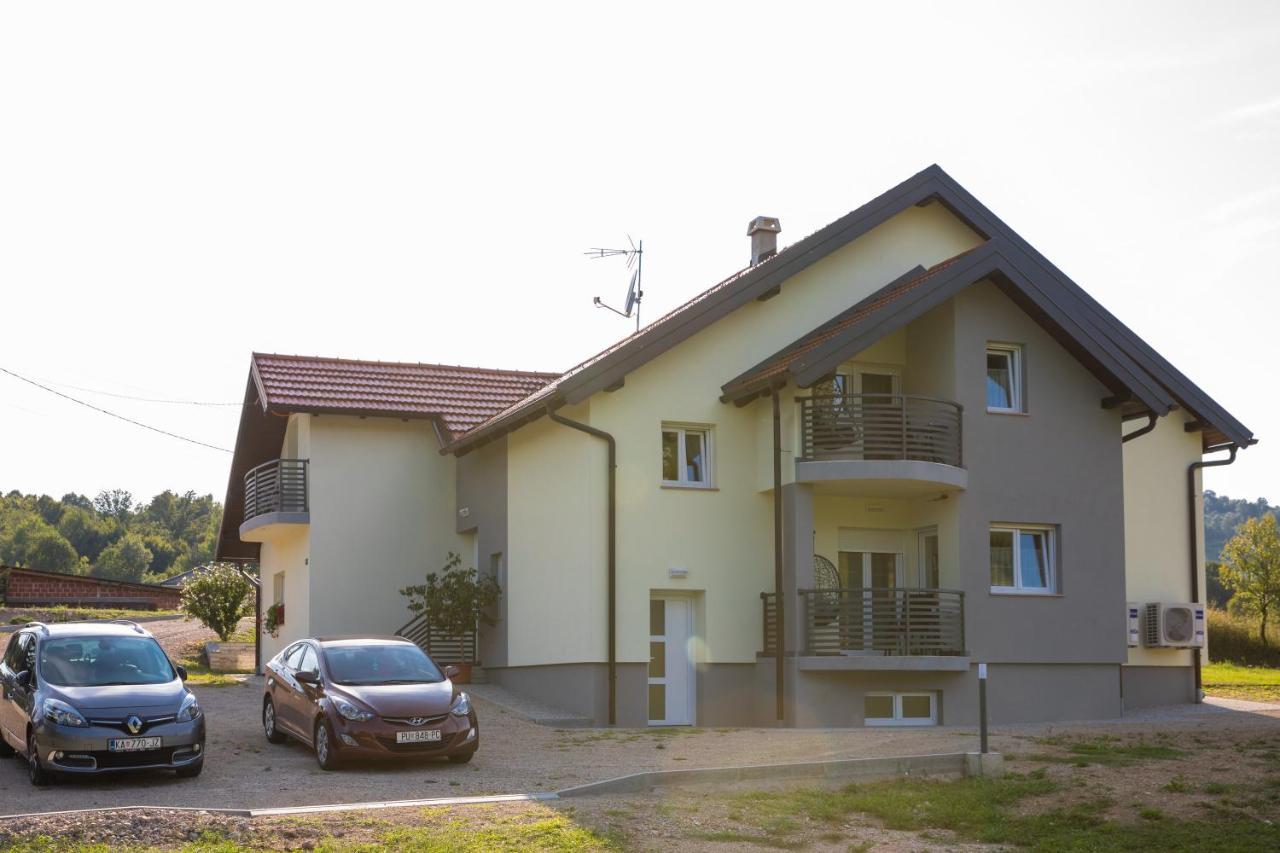 Apartmani Leptir Раковица Экстерьер фото