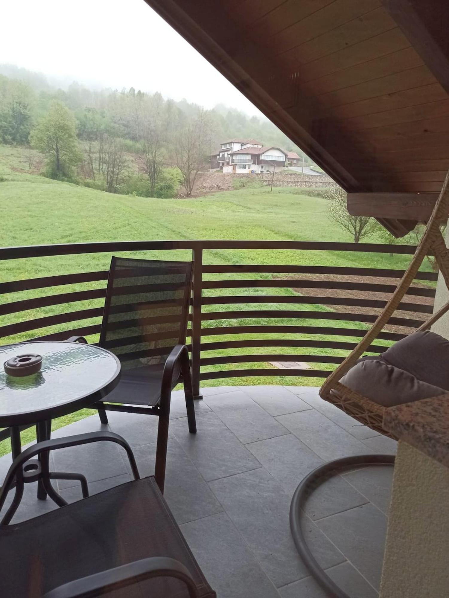 Apartmani Leptir Раковица Экстерьер фото
